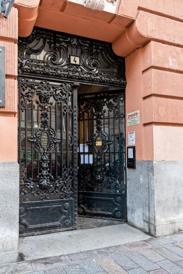 Danubius Grand Astoria Boedapest Buitenkant foto